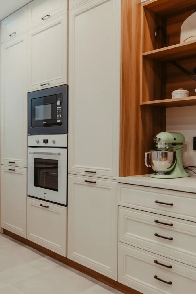 13. Built In Oven Microwave Combo