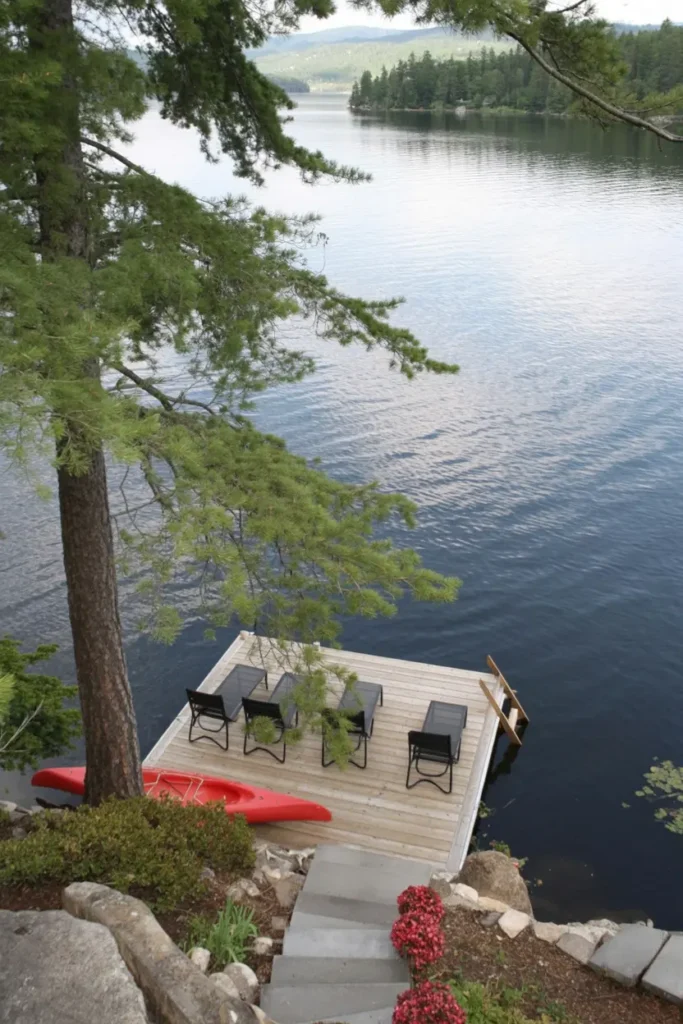 19. Scenic Lakeside Deck Retreat