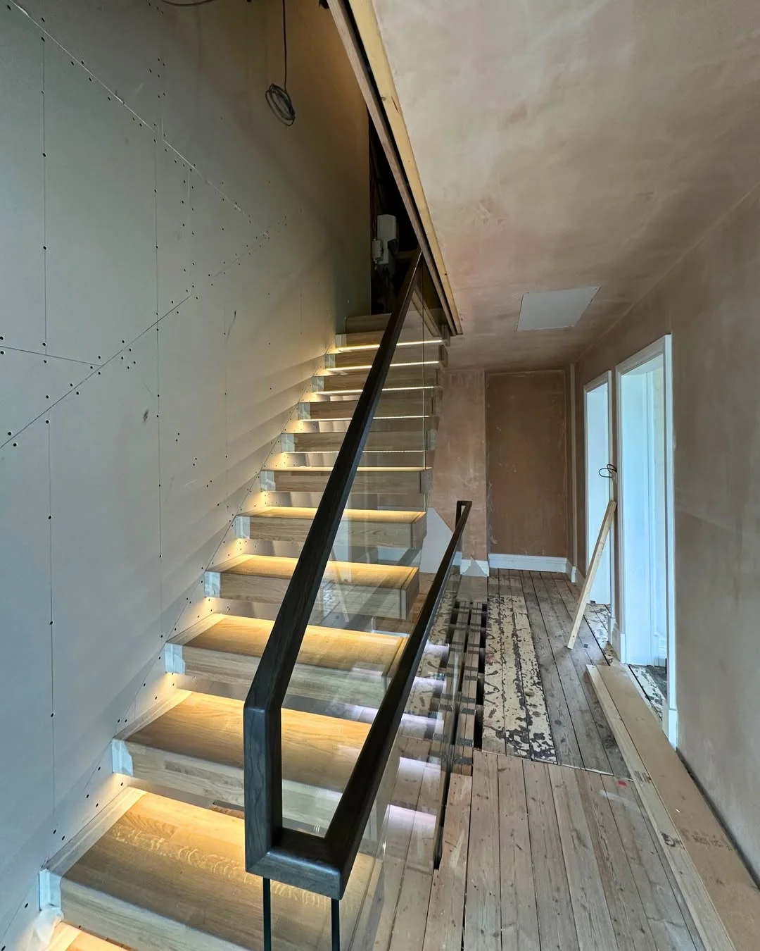 LED-Lit Staircase Design