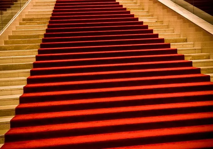 15 Grand Staircase Ideas That Elevate Your Home 39 81B26CpHhEL. AC SX679