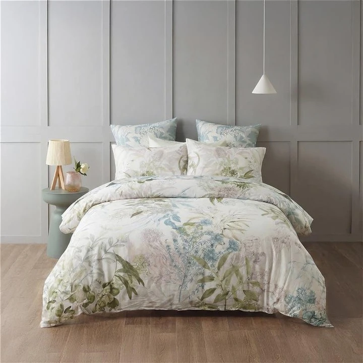 25 Floral Bedding Ideas for a Fresh Bedroom Look 7 Watercolor Botanical Bedding