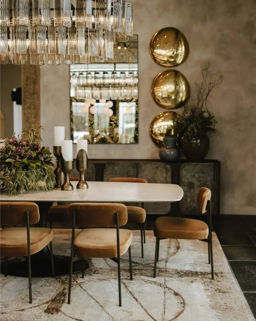 Dramatic Spotlight Dining Accents