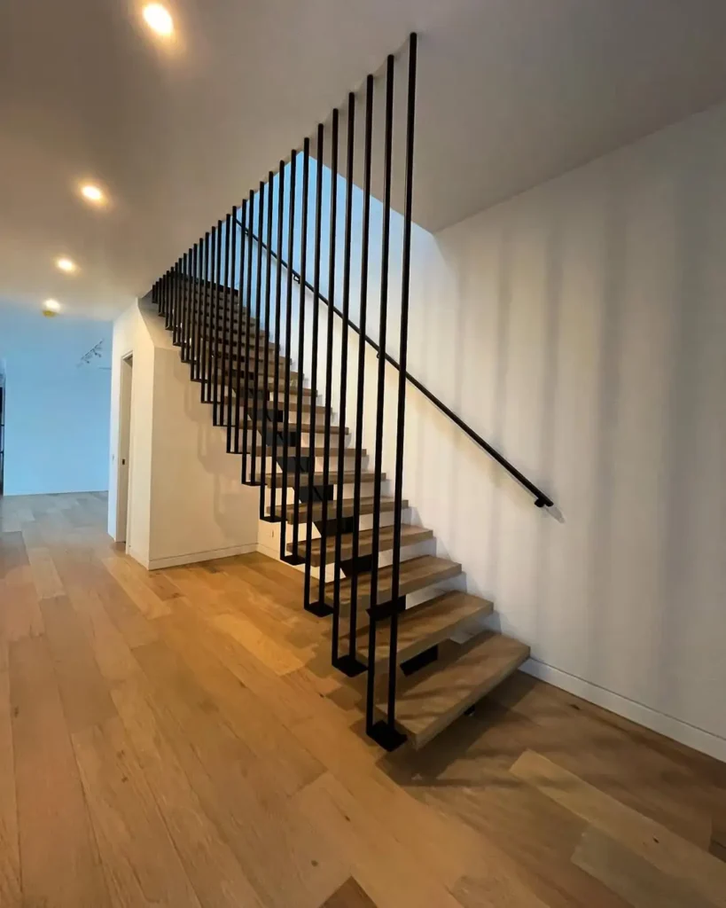 Minimalist Floating Staircase