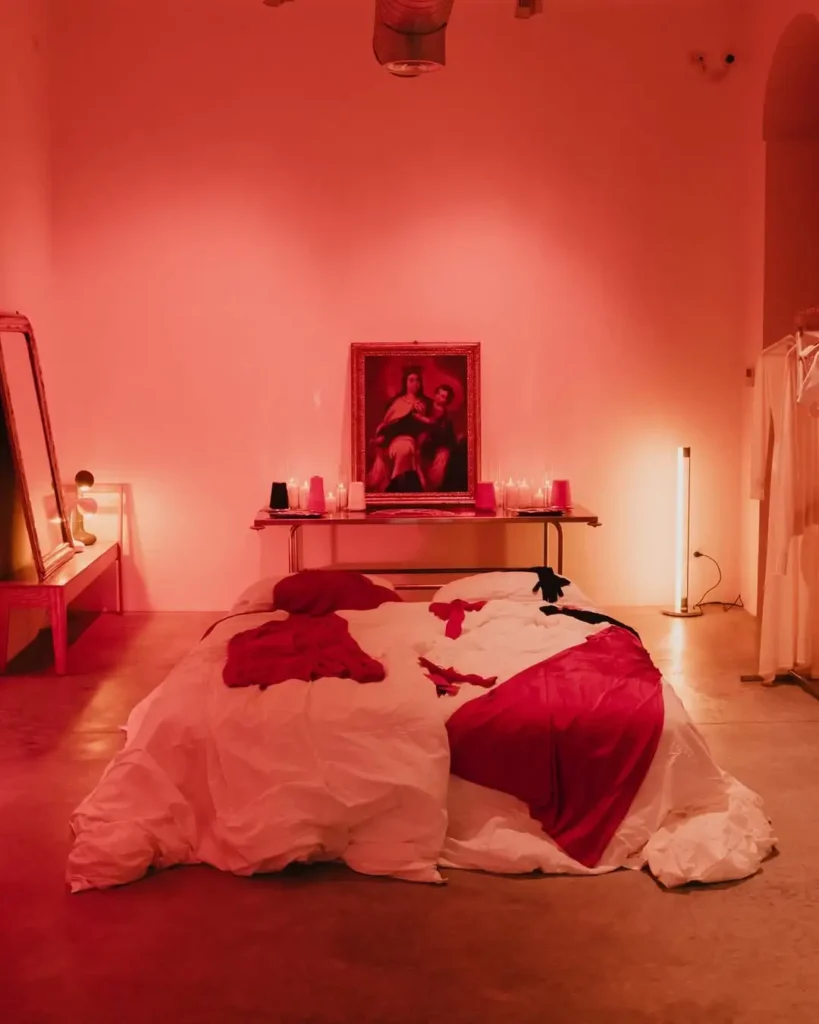 15 Ambient Lighting Ideas for a Cozy Home 27 Romantic Warm Light Design