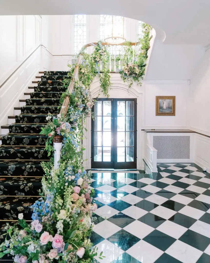 15 Staircase Decor Ideas to Elevate Your Home 1 Staircase Decor