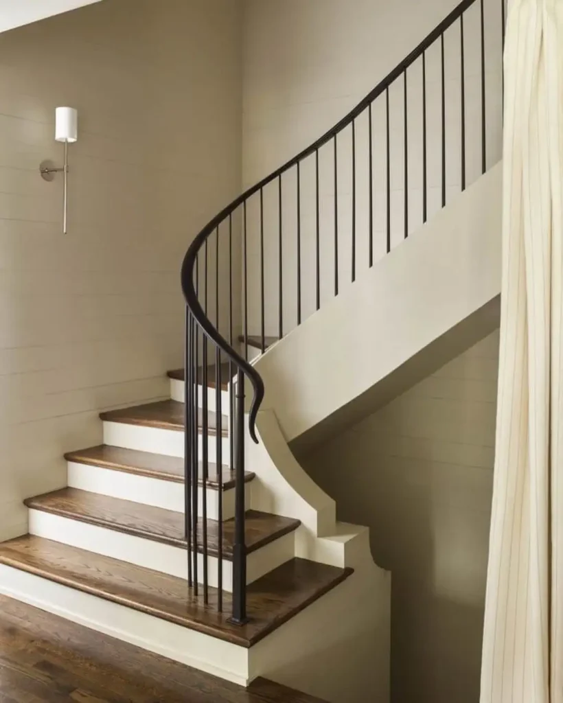 Curved Staircase