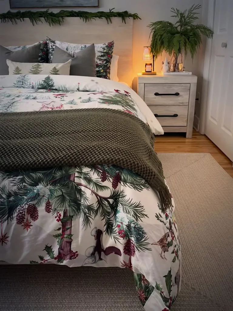 15 Christmas bedding ideas for a Cozy Holiday Home 31 Evergreen Inspired Bedding