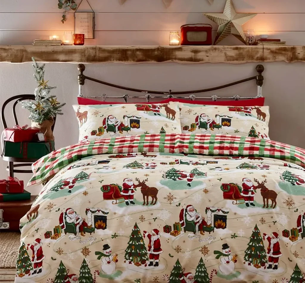 15 Christmas bedding ideas for a Cozy Holiday Home 29 Santa and Reindeer Prints