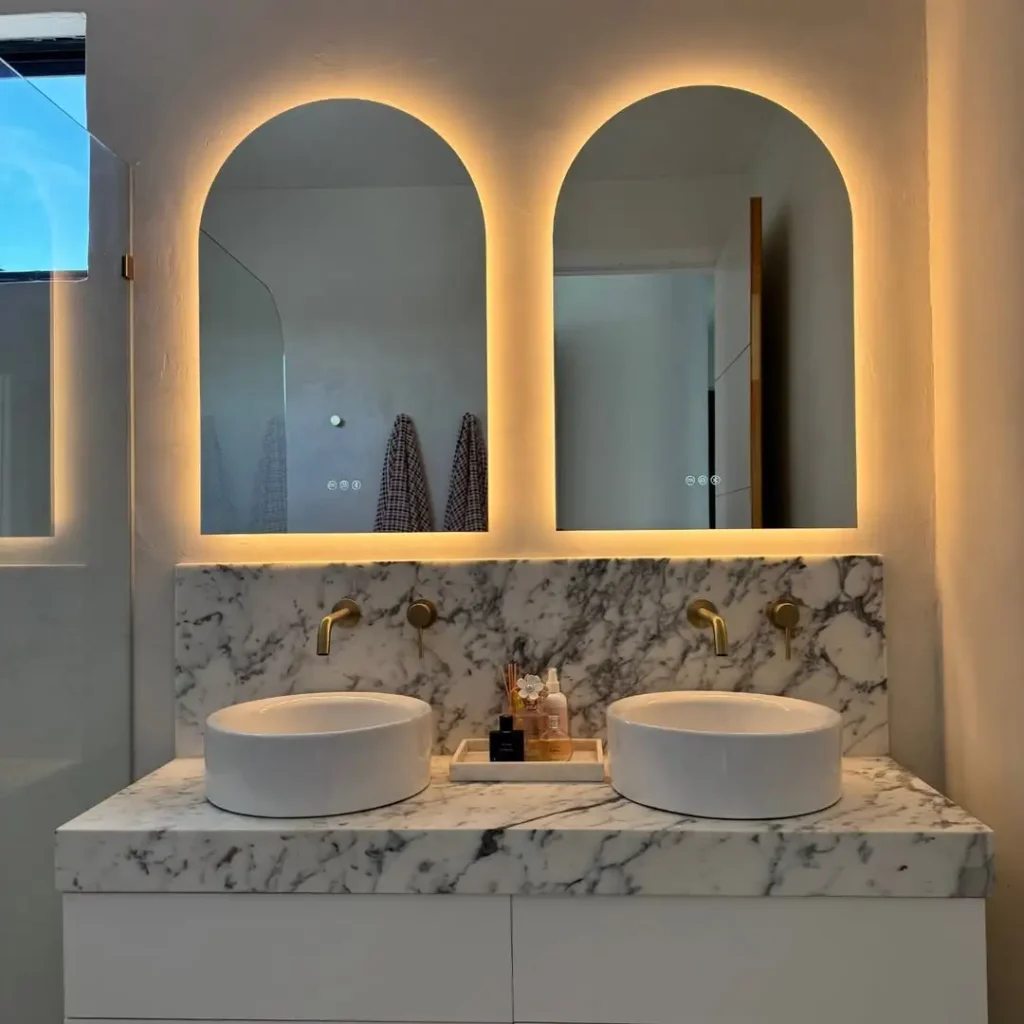 16 Vanity Mirror Ideas for a Stylish Beauty Space 31 Smart Vanity Mirrors with Lighting