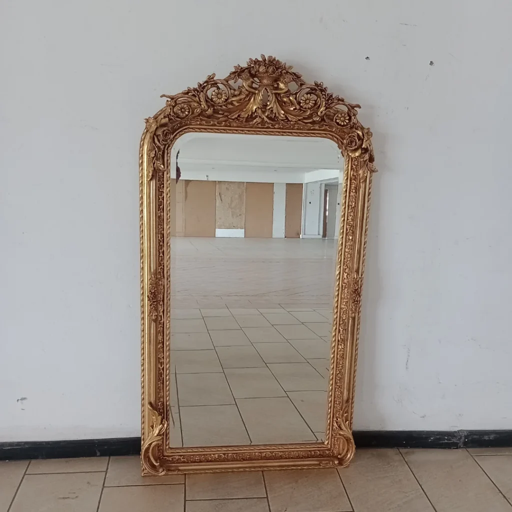 17 Vintage Mirror Ideas to Elevate Your Space 13 Baroque Style Mirrors