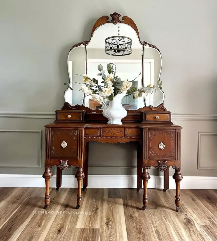 16 Vintage Vanity Ideas to Elevate Your Beauty Space 1 Antique Wooden Vanity Tables