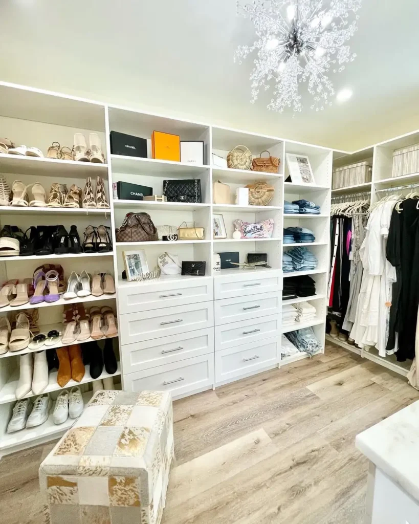 Vertical Shelf Closet Layouts