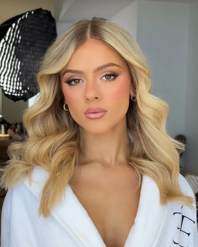 Makeup Lighting Ready Look