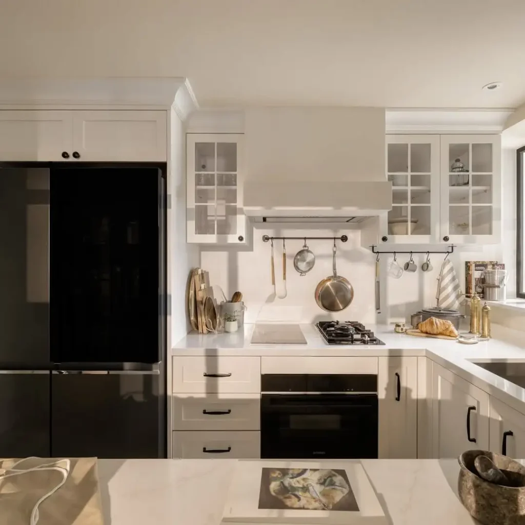 15 Kitchen Paint Colors That Instantly Refresh 31 Minimalist Kitchen Palettes