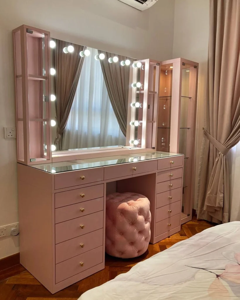 Vintage Dressing Table Setups