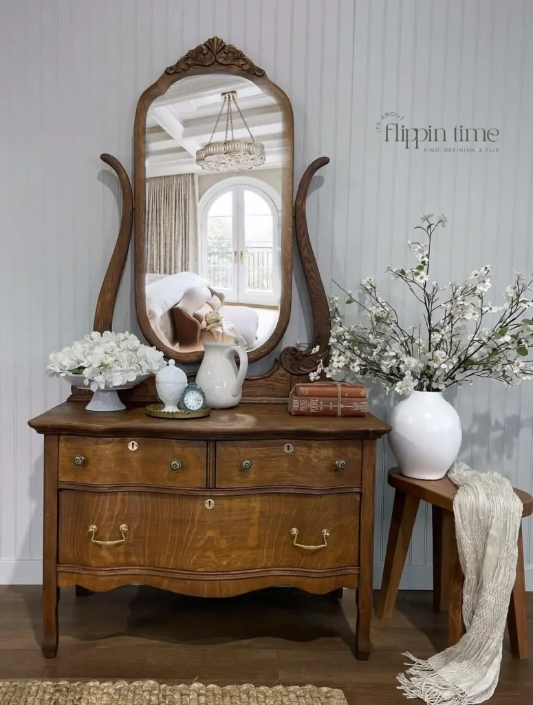 16 Vintage Vanity Ideas to Elevate Your Beauty Space 7 Distressed Vintage Vanity Finish