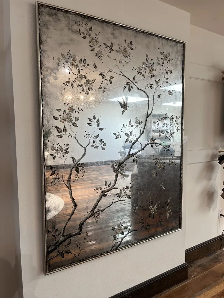 Distressed Painted Mirror Decor