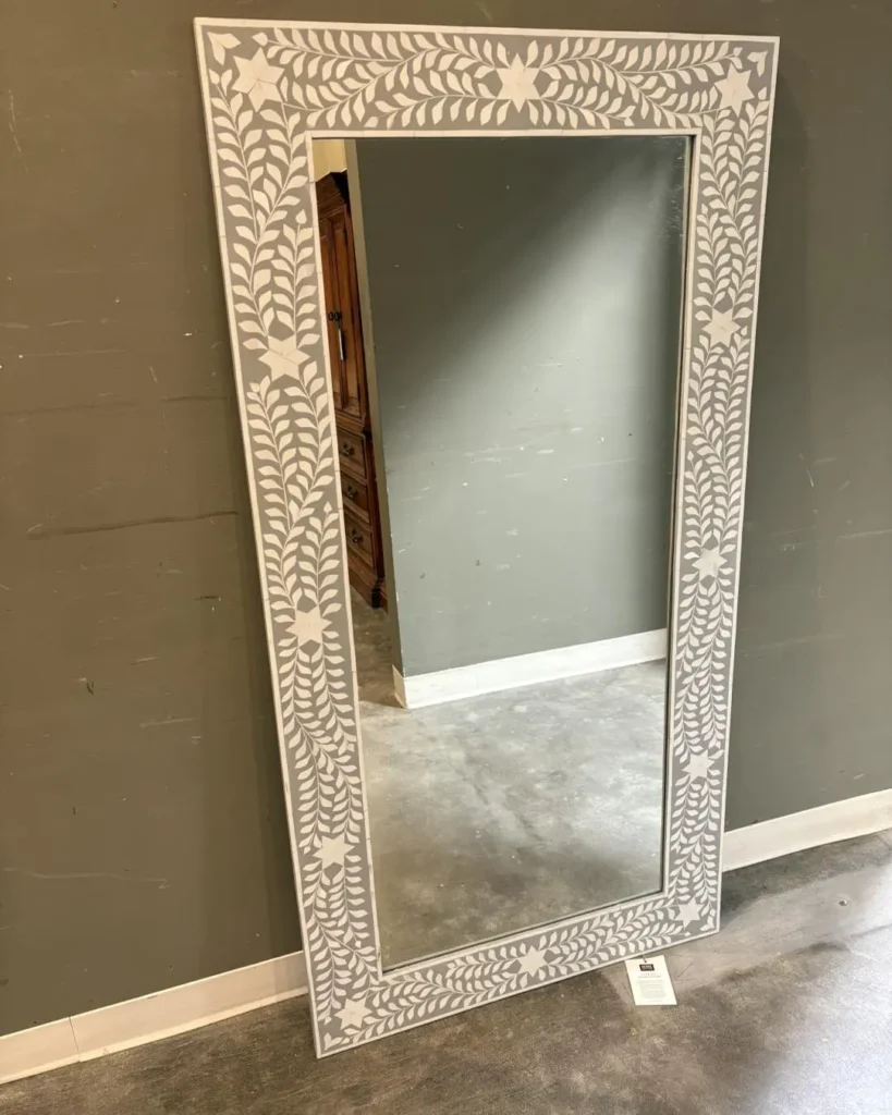 Stencil Painted Mirror Borders