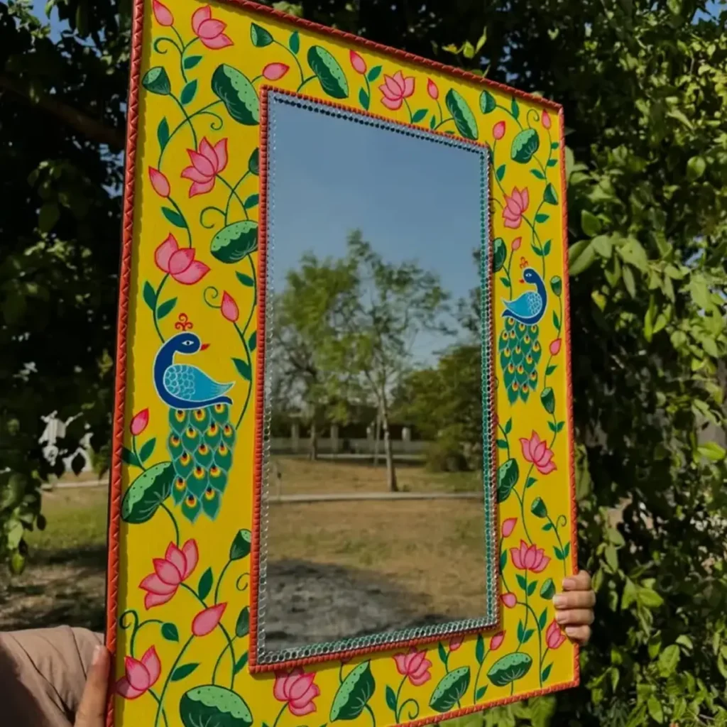 15 Mirror Painting Ideas to Refresh Your Home 2 mirror painting