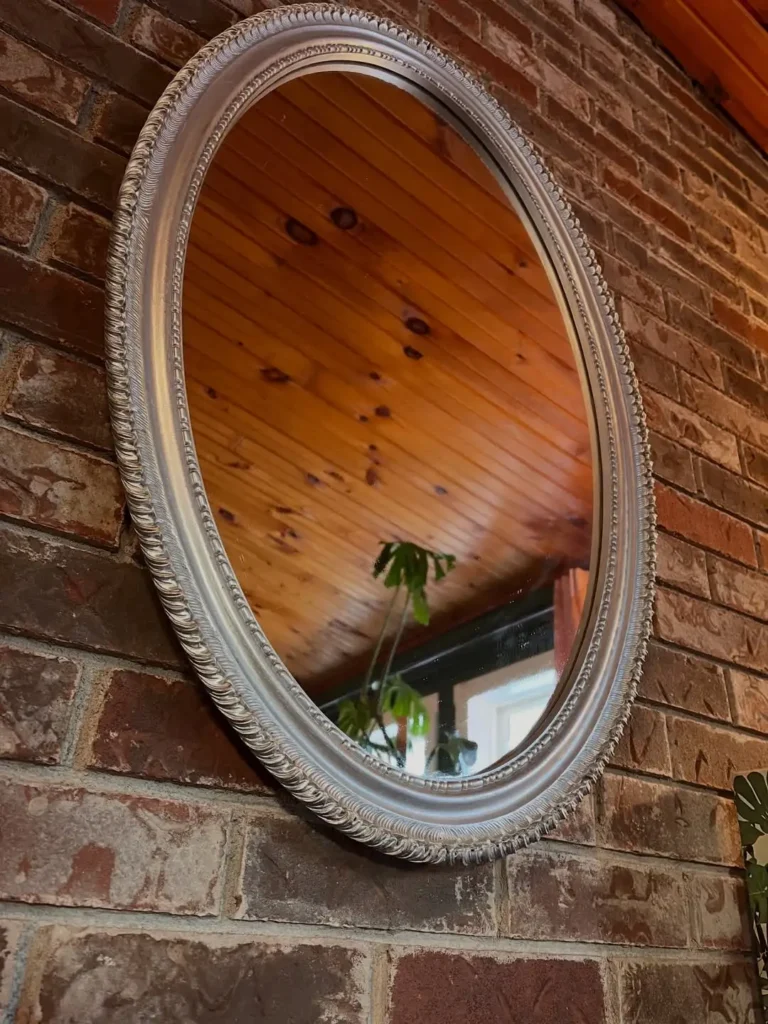 17 Vintage Mirror Ideas to Elevate Your Space 25 Vintage Oval Wall Mirrors