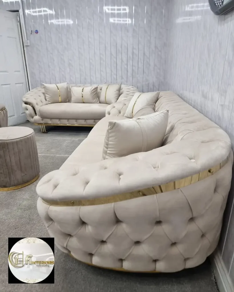 16 Luxury Sofa Design Ideas For a Chic Home 1 Velvet Luxury Sofas